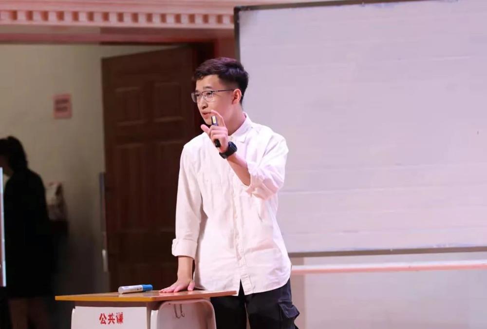 00909e032ab944509f1f1abeab5e8933.jpg 00909e032ab944509f1f1abeab5e8933.jpg