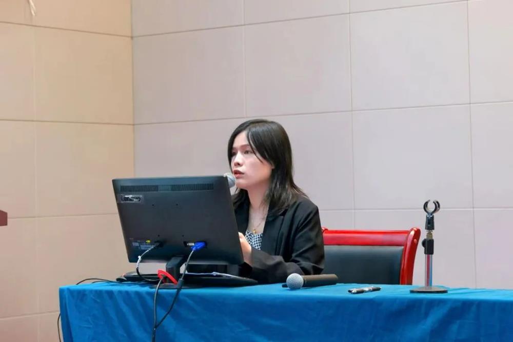 4e14206f0d1548a1a8a798560d32c903.jpg 4e14206f0d1548a1a8a798560d32c903.jpg